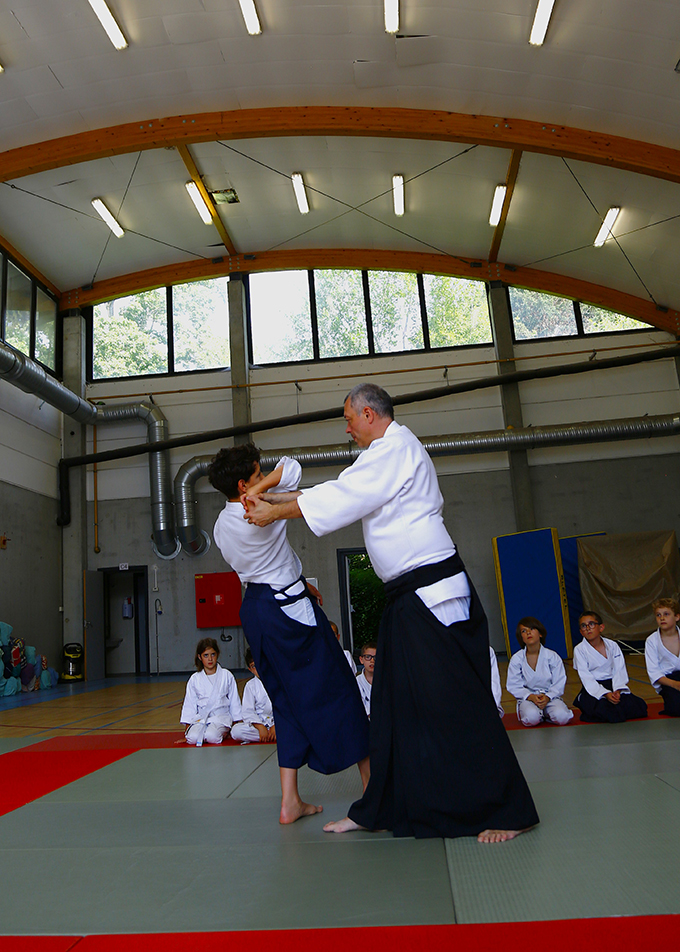Cours d'aïkido — pratique au dojo de Uccle